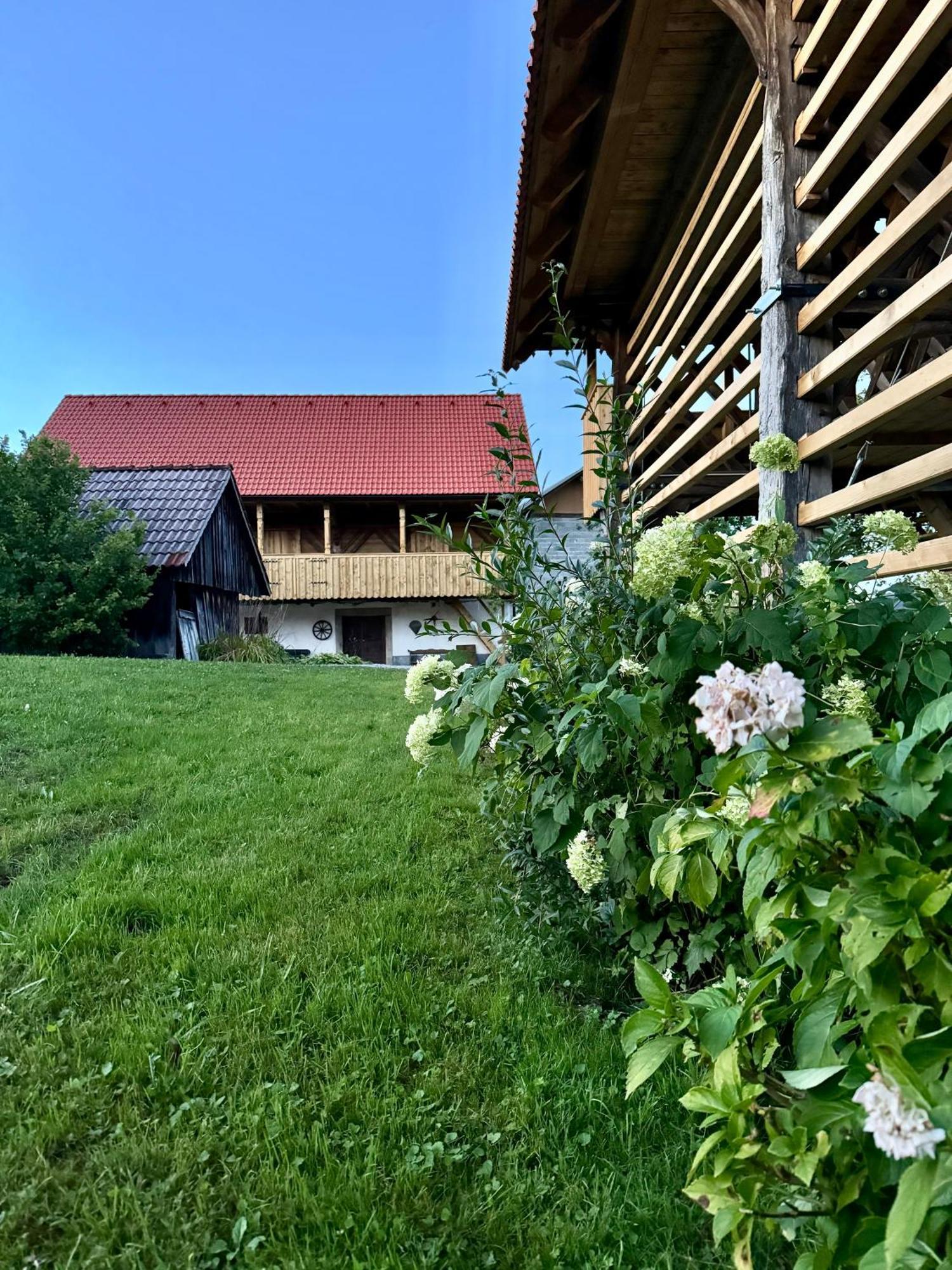 Homestead At Stefka'S Mokronog Luaran gambar